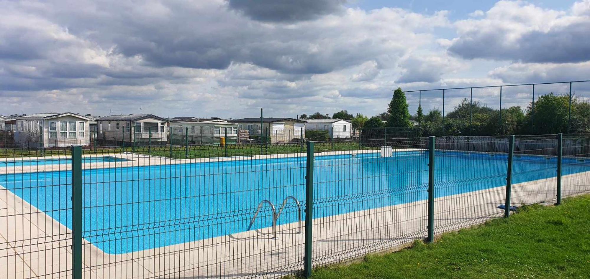 Mobile Home Au Camping New Vennepark Harendijk Esterno foto